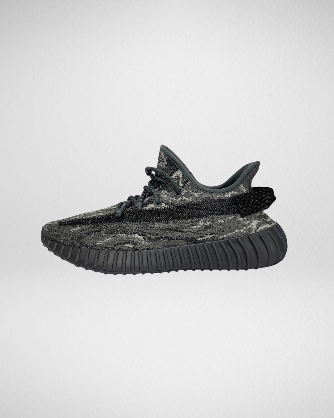 adidas Yeezy Boost 350 V2 Dark Grey