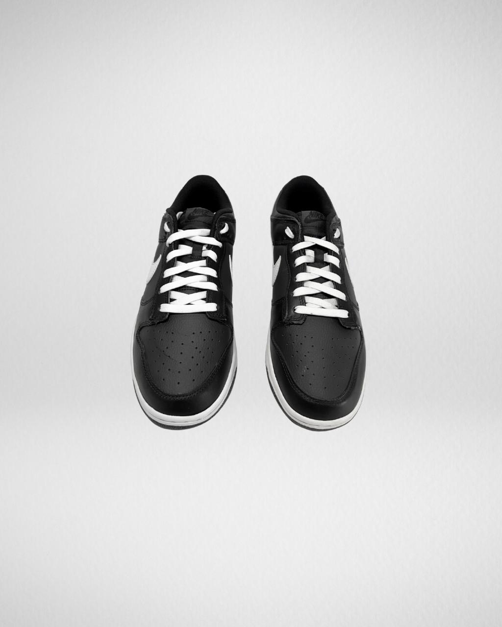 Nike Dunk Low Black White