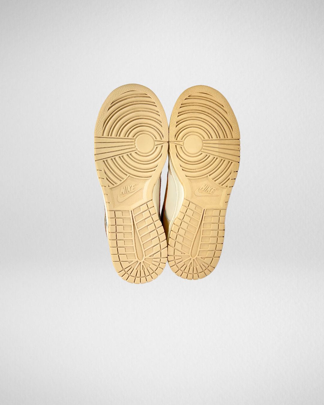 Nike Dunk Low Metallic Gold