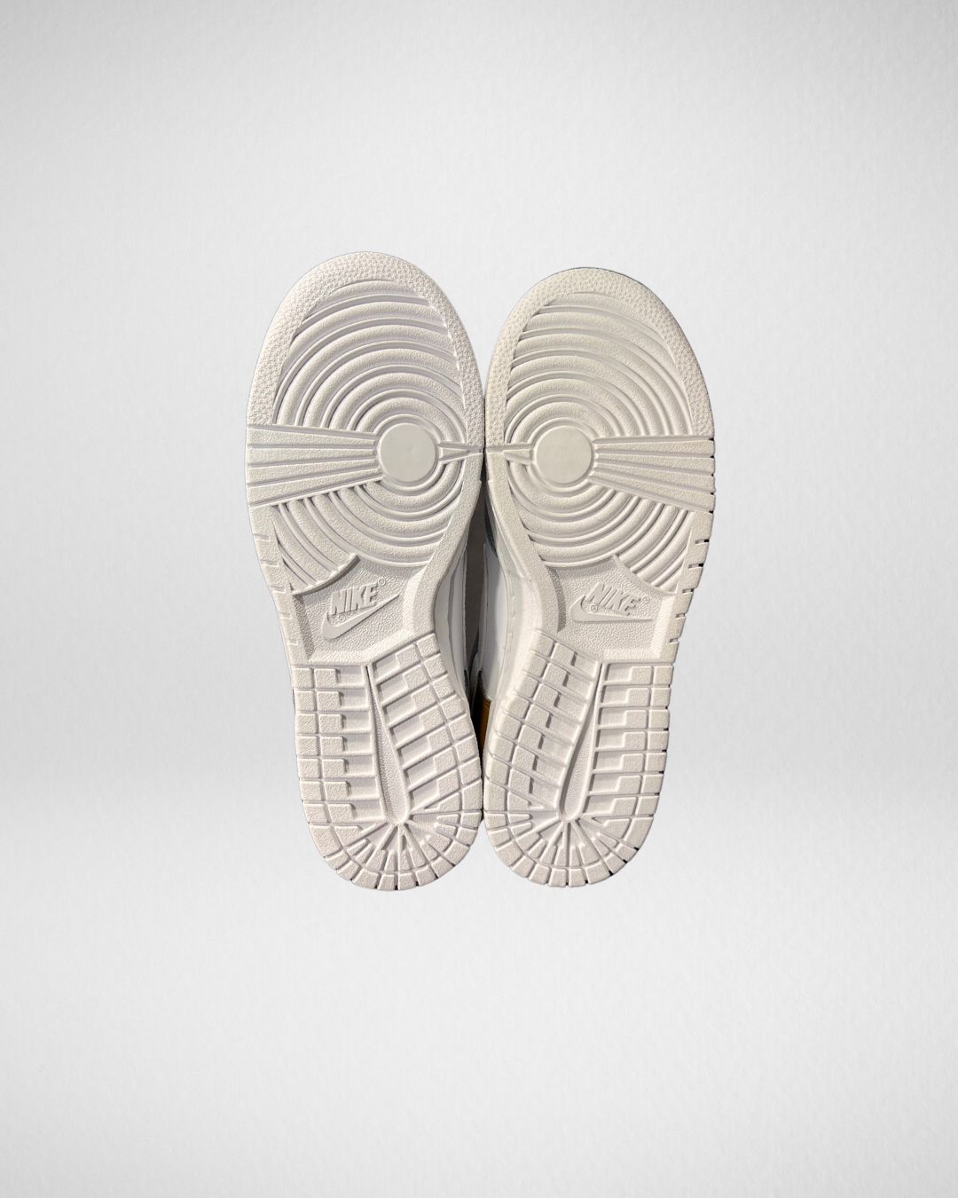 Nike Dunk Low Heirloom