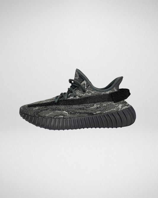 adidas Yeezy Boost 350 V2  Dark Grey