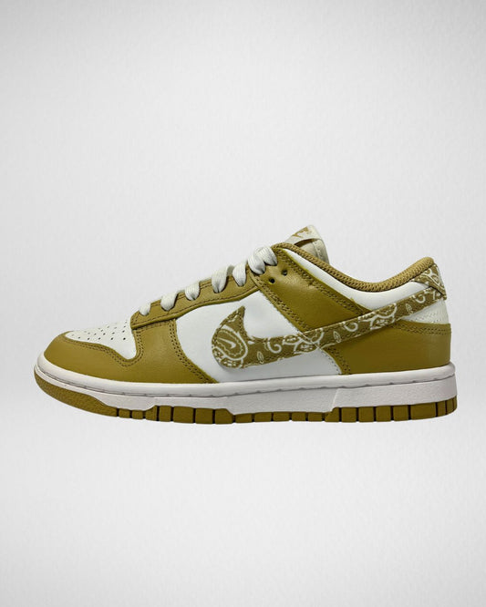 Nike Dunk Low Essential Paisley