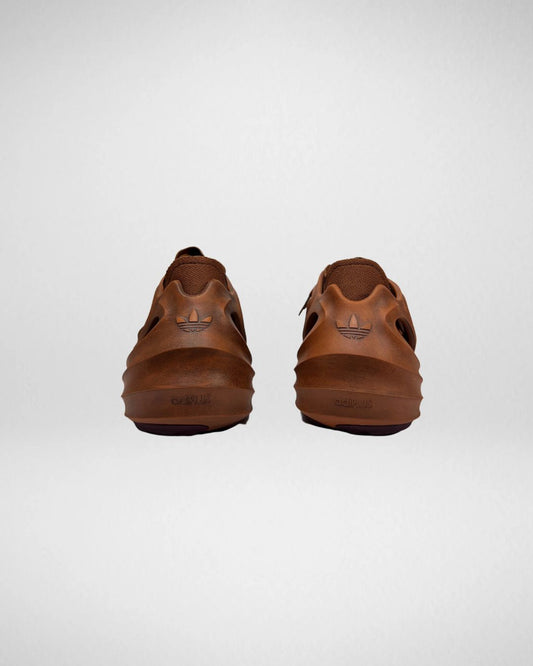 Adidas adiFOM Q Cosmic Way