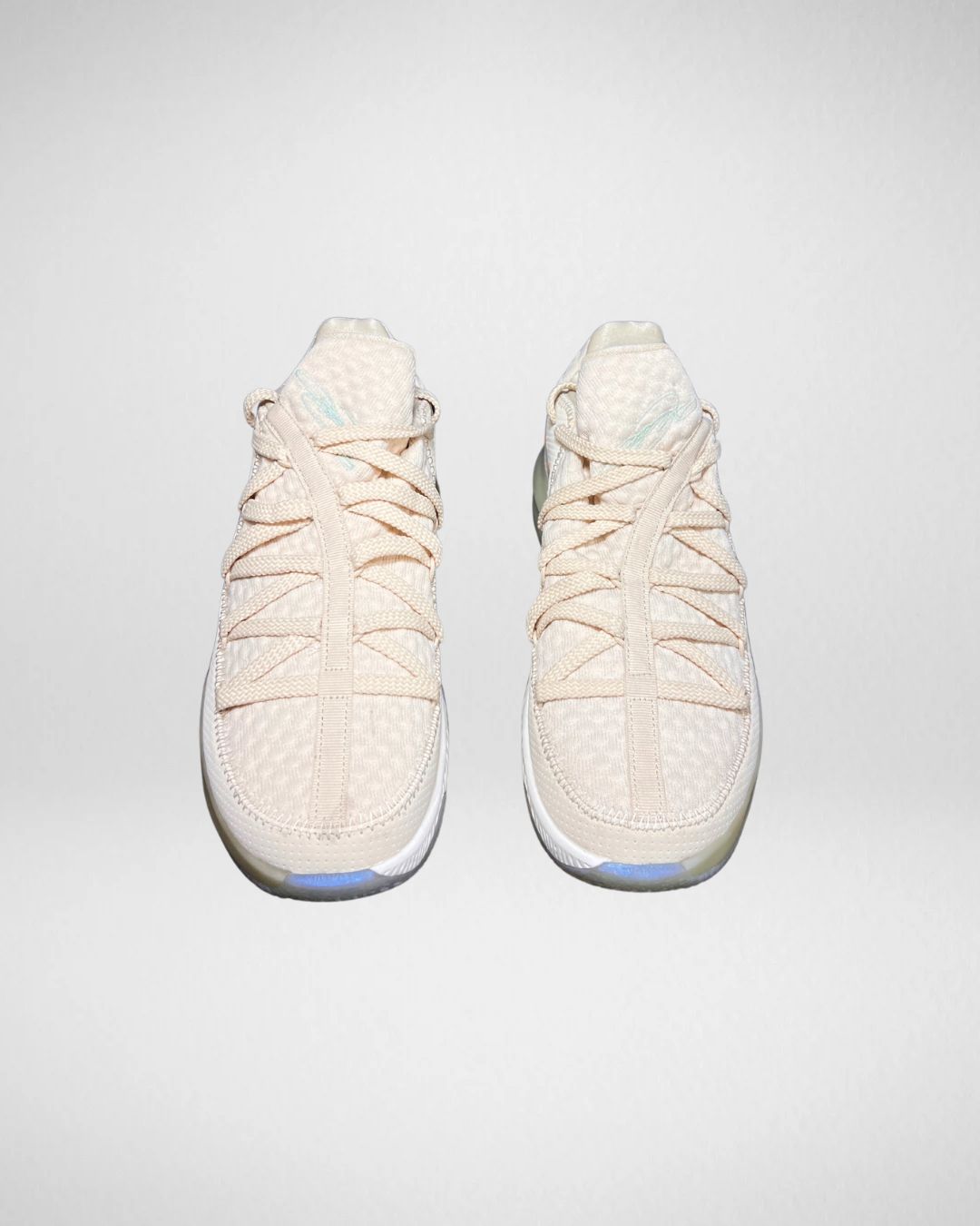 Nike LeBrom 17 light Cream