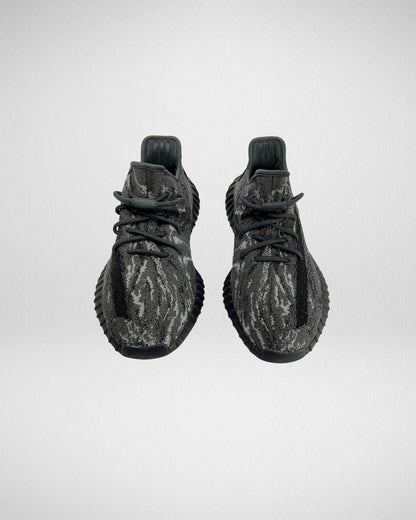 adidas Yeezy Boost 350 V2  Dark Grey