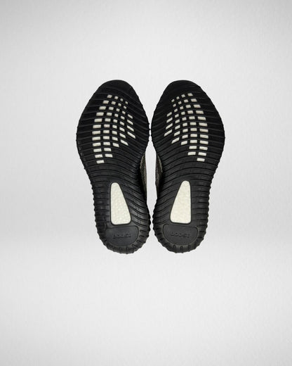 Adidas Yeezy Boost 350 V2 Carbón Beluga
