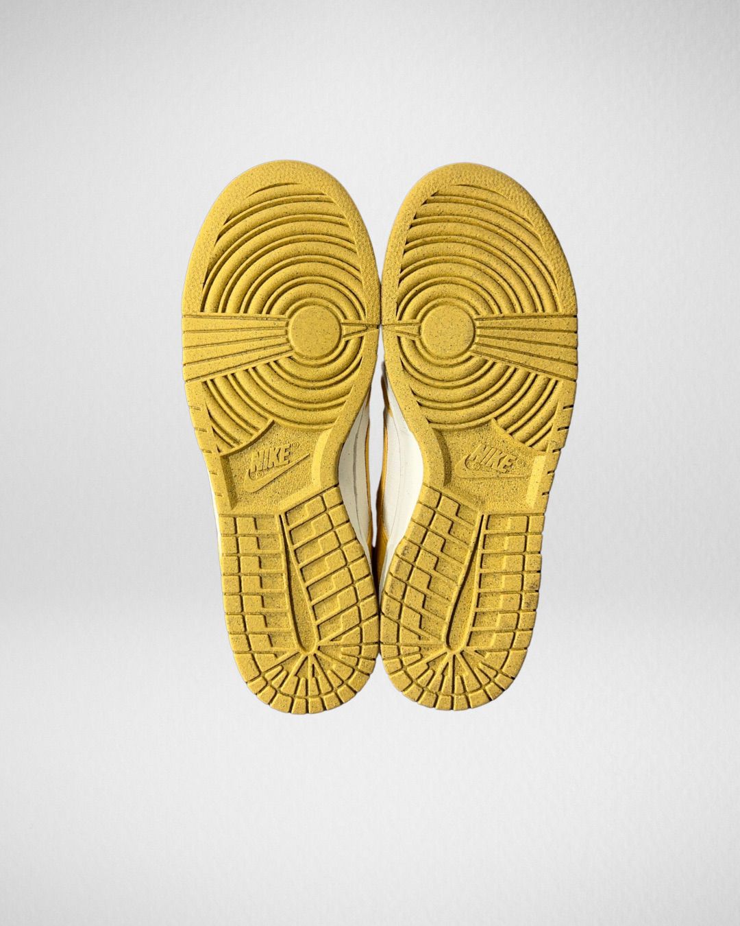 Nike Dunk Low Retro Sun Club Yellow