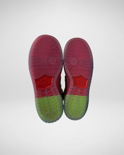 Nike Dunk SB High Pro Strawberry